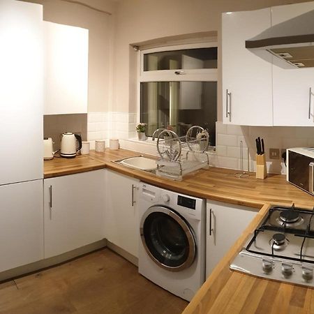 4 Bedrooms, Sleeps 10, Near Lfc & Efc Liverpool Ngoại thất bức ảnh
