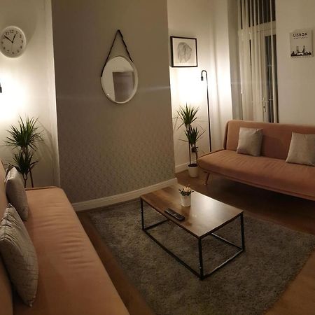 4 Bedrooms, Sleeps 10, Near Lfc & Efc Liverpool Ngoại thất bức ảnh